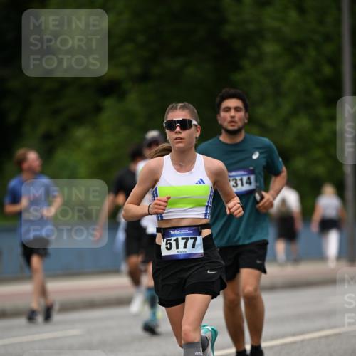 29.06.2025 - hella hamburg halbmarathon Dr. Thomas Lammeyer http://msf.ph/oto/8509285 29.06.2025 10:31:36 Kennedybrücke 2045, 2080, 2643, 3389, 4507, 4509, 5177, 5369, 5495, 5825, 6214, 7314, 7944, 7978, 8085, 8215, 9567, 10158, 10205 meine-sportfotos.de