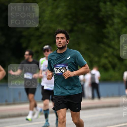 29.06.2025 - hella hamburg halbmarathon Dr. Thomas Lammeyer http://msf.ph/oto/8509296 29.06.2025 10:31:38 Kennedybrücke 2045, 2080, 2643, 3389, 4507, 4509, 5177, 5369, 5495, 5825, 6214, 7314, 7944, 7978, 8085, 8215, 9567, 10158, 10205 meine-sportfotos.de