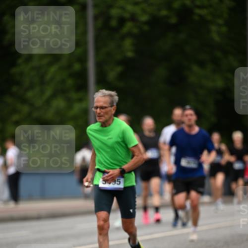 29.06.2025 - hella hamburg halbmarathon Dr. Thomas Lammeyer http://msf.ph/oto/8509326 29.06.2025 10:31:41 Kennedybrücke 2045, 2080, 2643, 3389, 4507, 4509, 5177, 5369, 5495, 5825, 6214, 7314, 7944, 7978, 8085, 8215, 9567, 10205 meine-sportfotos.de