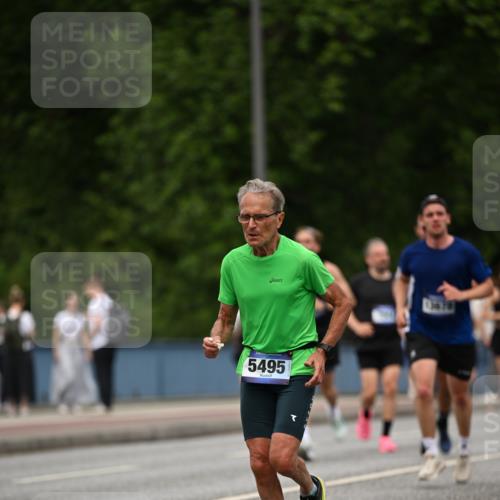 29.06.2025 - hella hamburg halbmarathon Dr. Thomas Lammeyer http://msf.ph/oto/8509329 29.06.2025 10:31:41 Kennedybrücke 2045, 2080, 2643, 3389, 4507, 4509, 5177, 5369, 5495, 5825, 6214, 7314, 7944, 7978, 8085, 8215, 9567, 10205 meine-sportfotos.de