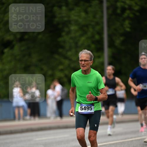 29.06.2025 - hella hamburg halbmarathon Dr. Thomas Lammeyer http://msf.ph/oto/8509336 29.06.2025 10:31:41 Kennedybrücke 2045, 2080, 2643, 3389, 4507, 4509, 5177, 5369, 5495, 5825, 6214, 7314, 7944, 7978, 8085, 8215, 9567, 10205 meine-sportfotos.de