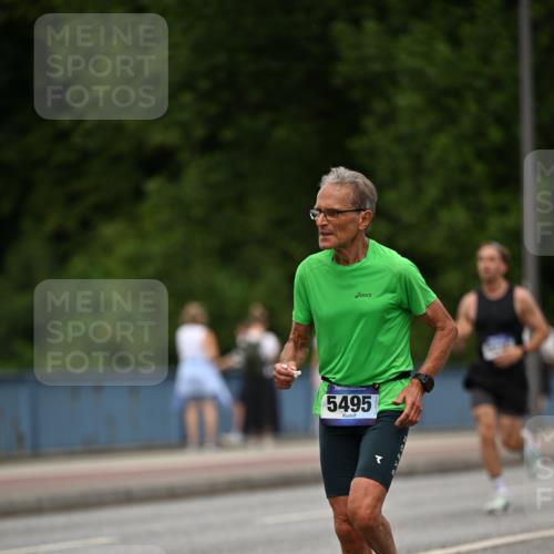 29.06.2025 - hella hamburg halbmarathon Dr. Thomas Lammeyer http://msf.ph/oto/8509339 29.06.2025 10:31:41 Kennedybrücke 2045, 2080, 2643, 3389, 4507, 4509, 5177, 5369, 5495, 5825, 6214, 7314, 7944, 7978, 8085, 8215, 9567, 10205 meine-sportfotos.de