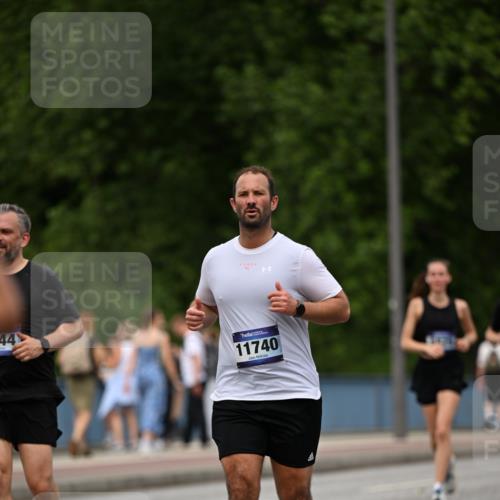 29.06.2025 - hella hamburg halbmarathon Dr. Thomas Lammeyer http://msf.ph/oto/8509400 29.06.2025 10:31:47 Kennedybrücke 1148, 1793, 2080, 2643, 4372, 4507, 4509, 5177, 5369, 5495, 5825, 7234, 7314, 7944, 7978, 8085, 8215, 8327, 9567, 10205 meine-sportfotos.de