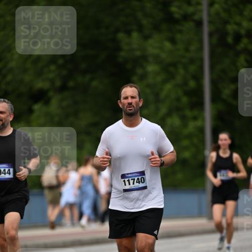 29.06.2025 - hella hamburg halbmarathon Dr. Thomas Lammeyer http://msf.ph/oto/8509401 29.06.2025 10:31:47 Kennedybrücke 1148, 1793, 2080, 2643, 4372, 4507, 4509, 5177, 5369, 5495, 5825, 7234, 7314, 7944, 7978, 8085, 8215, 8327, 9567, 10205 meine-sportfotos.de