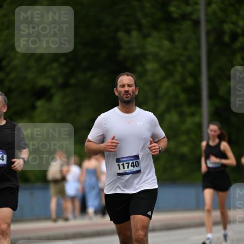29.06.2025 - hella hamburg halbmarathon Dr. Thomas Lammeyer http://msf.ph/oto/8509403 29.06.2025 10:31:47 Kennedybrücke 1148, 1793, 2080, 2643, 4372, 4507, 4509, 5177, 5369, 5495, 5825, 7234, 7314, 7944, 7978, 8085, 8215, 8327, 9567, 10205 meine-sportfotos.de