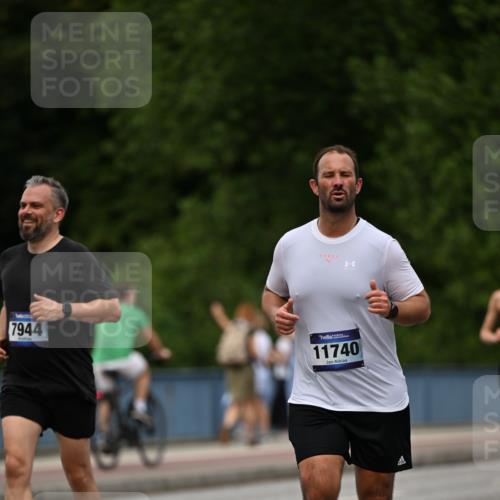 29.06.2025 - hella hamburg halbmarathon Dr. Thomas Lammeyer http://msf.ph/oto/8509408 29.06.2025 10:31:47 Kennedybrücke 1148, 1793, 2080, 2643, 4372, 4507, 4509, 5177, 5369, 5495, 5825, 7234, 7314, 7944, 7978, 8085, 8215, 8327, 9567, 10205 meine-sportfotos.de