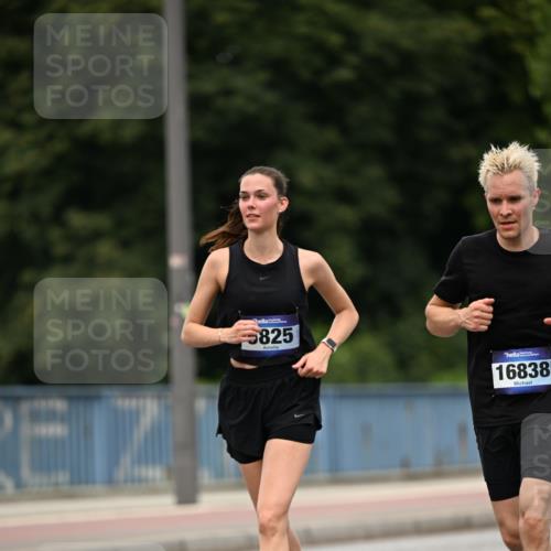 29.06.2025 - hella hamburg halbmarathon Dr. Thomas Lammeyer http://msf.ph/oto/8509446 29.06.2025 10:31:52 Kennedybrücke 1148, 1530, 1793, 2080, 2643, 4372, 5369, 5495, 5825, 5903, 7234, 7314, 7944, 7978, 8085, 8215, 8327, 9567 meine-sportfotos.de