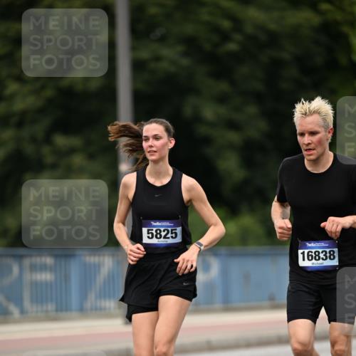 29.06.2025 - hella hamburg halbmarathon Dr. Thomas Lammeyer http://msf.ph/oto/8509447 29.06.2025 10:31:52 Kennedybrücke 1148, 1530, 1793, 2080, 2643, 4372, 5369, 5495, 5825, 5903, 7234, 7314, 7944, 7978, 8085, 8215, 8327, 9567 meine-sportfotos.de