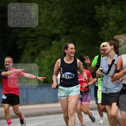 29.06.2025 - hella hamburg halbmarathon Dr. Thomas Lammeyer http://msf.ph/oto/8509505 29.06.2025 10:31:58 Kennedybrücke 1148, 1530, 1793, 2080, 4372, 5369, 5825, 5903, 7234, 7944, 8215, 8327, 9567 meine-sportfotos.de