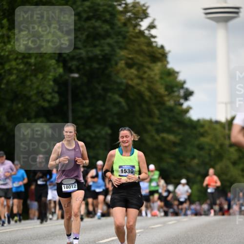 29.06.2025 - hella hamburg halbmarathon Dr. Thomas Lammeyer http://msf.ph/oto/8509555 29.06.2025 10:32:03 Kennedybrücke 1148, 1530, 1793, 2080, 4372, 5369, 5825, 5903, 7234, 8327, 9567 meine-sportfotos.de