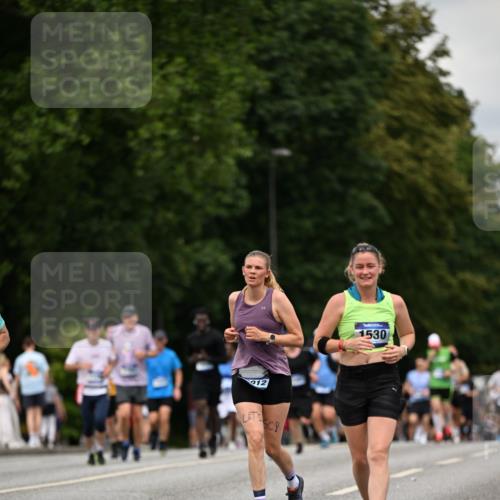 29.06.2025 - hella hamburg halbmarathon Dr. Thomas Lammeyer http://msf.ph/oto/8509565 29.06.2025 10:32:03 Kennedybrücke 1148, 1530, 1793, 2080, 4372, 5369, 5825, 5903, 7234, 8327, 9567 meine-sportfotos.de