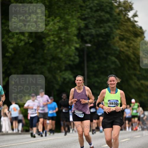29.06.2025 - hella hamburg halbmarathon Dr. Thomas Lammeyer http://msf.ph/oto/8509567 29.06.2025 10:32:04 Kennedybrücke 1148, 1530, 1793, 2080, 4372, 5707, 5825, 5903, 7234, 7764, 8327, 9567, 9855 meine-sportfotos.de