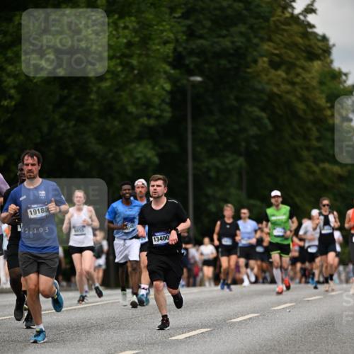 29.06.2025 - hella hamburg halbmarathon Dr. Thomas Lammeyer http://msf.ph/oto/8509615 29.06.2025 10:32:11 Kennedybrücke 1148, 1530, 1793, 4372, 5285, 5707, 5903, 5939, 7234, 7667, 7764, 7980, 8327, 9855 meine-sportfotos.de