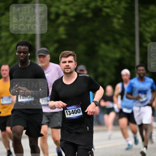29.06.2025 - hella hamburg halbmarathon Dr. Thomas Lammeyer http://msf.ph/oto/8509646 29.06.2025 10:32:16 Kennedybrücke 1148, 1530, 4372, 5285, 5707, 5903, 5939, 7497, 7667, 7764, 7980, 8327, 9855, 10412, 10413 meine-sportfotos.de