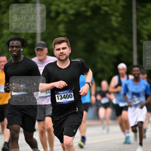 29.06.2025 - hella hamburg halbmarathon Dr. Thomas Lammeyer http://msf.ph/oto/8509650 29.06.2025 10:32:16 Kennedybrücke 1148, 1530, 4372, 5285, 5707, 5903, 5939, 7497, 7667, 7764, 7980, 8327, 9855, 10412, 10413 meine-sportfotos.de