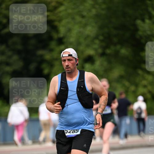 29.06.2025 - hella hamburg halbmarathon Dr. Thomas Lammeyer http://msf.ph/oto/8509702 29.06.2025 10:32:22 Kennedybrücke 1530, 5285, 5707, 5939, 6102, 7497, 7667, 7764, 7980, 9855, 10412, 10413 meine-sportfotos.de