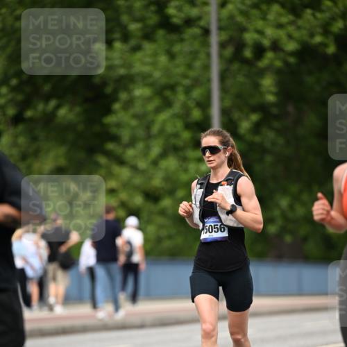 29.06.2025 - hella hamburg halbmarathon Dr. Thomas Lammeyer http://msf.ph/oto/8509720 29.06.2025 10:32:24 Kennedybrücke 4834, 5285, 5707, 5939, 6102, 7497, 7667, 7764, 7980, 9855, 10412, 10413 meine-sportfotos.de