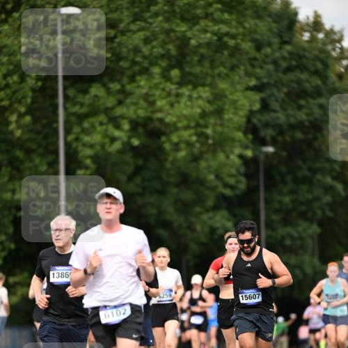 29.06.2025 - hella hamburg halbmarathon Dr. Thomas Lammeyer http://msf.ph/oto/8509796 29.06.2025 10:32:33 Kennedybrücke 4834, 5285, 5604, 5707, 5939, 6102, 6259, 6345, 7497, 7667, 7764, 7980, 9642, 9653, 9654, 9716, 9855, 10412, 10413 meine-sportfotos.de