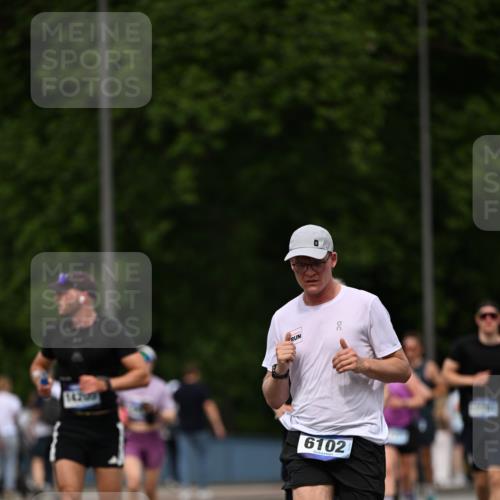 29.06.2025 - hella hamburg halbmarathon Dr. Thomas Lammeyer http://msf.ph/oto/8509812 29.06.2025 10:32:34 Kennedybrücke 4834, 5285, 5604, 5707, 5939, 6102, 6259, 6345, 7497, 7667, 7764, 7980, 9642, 9653, 9654, 9716, 9855, 10412, 10413 meine-sportfotos.de
