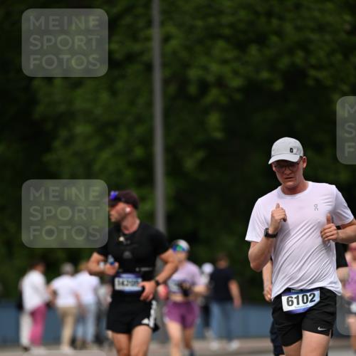 29.06.2025 - hella hamburg halbmarathon Dr. Thomas Lammeyer http://msf.ph/oto/8509813 29.06.2025 10:32:34 Kennedybrücke 4834, 5285, 5604, 5707, 5939, 6102, 6259, 6345, 7497, 7667, 7764, 7980, 9642, 9653, 9654, 9716, 9855, 10412, 10413 meine-sportfotos.de