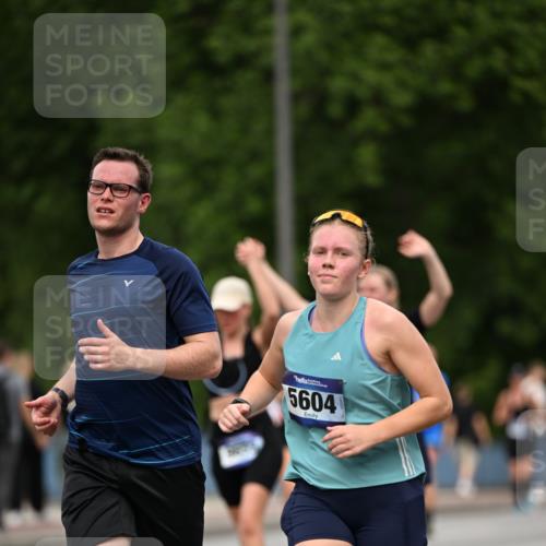29.06.2025 - hella hamburg halbmarathon Dr. Thomas Lammeyer http://msf.ph/oto/8509917 29.06.2025 10:32:45 Kennedybrücke 2688, 3731, 4161, 4834, 5604, 5718, 6102, 6259, 6345, 7169, 7497, 8056, 9642, 9653, 9654, 9716 meine-sportfotos.de