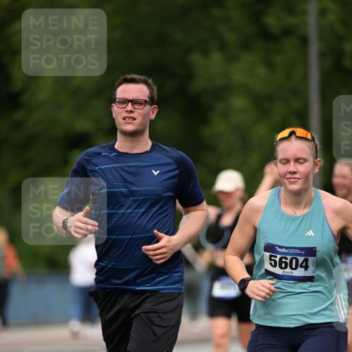 29.06.2025 - hella hamburg halbmarathon Dr. Thomas Lammeyer http://msf.ph/oto/8509923 29.06.2025 10:32:45 Kennedybrücke 2688, 3731, 4161, 4834, 5604, 5718, 6102, 6259, 6345, 7169, 7497, 8056, 9642, 9653, 9654, 9716 meine-sportfotos.de