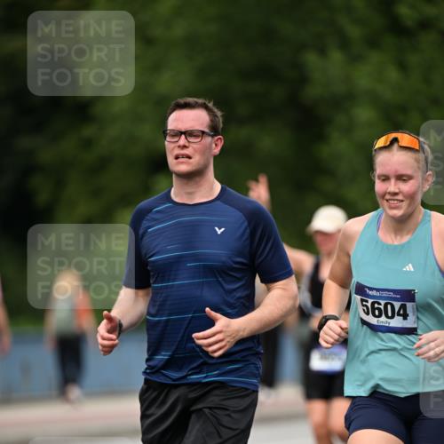 29.06.2025 - hella hamburg halbmarathon Dr. Thomas Lammeyer http://msf.ph/oto/8509924 29.06.2025 10:32:45 Kennedybrücke 2688, 3731, 4161, 4834, 5604, 5718, 6102, 6259, 6345, 7169, 7497, 8056, 9642, 9653, 9654, 9716 meine-sportfotos.de