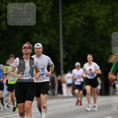 29.06.2025 - hella hamburg halbmarathon Dr. Thomas Lammeyer http://msf.ph/oto/8510117 29.06.2025 10:33:12 Kennedybrücke 1557, 2010, 3179, 3445, 3717, 4161, 4349, 4373, 5167, 5718, 5847, 6632, 8056, 9714, 10198, 10434, 10808, 11249 meine-sportfotos.de