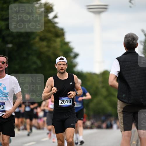 29.06.2025 - hella hamburg halbmarathon Dr. Thomas Lammeyer http://msf.ph/oto/8510169 29.06.2025 10:33:16 Kennedybrücke 1518, 1557, 2010, 3179, 3445, 3717, 4349, 4373, 5167, 5847, 6285, 6632, 7832, 9714, 10198, 10434, 10808, 11249, 11269 meine-sportfotos.de