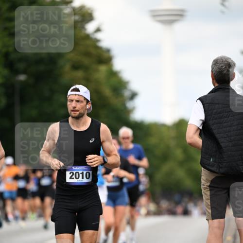 29.06.2025 - hella hamburg halbmarathon Dr. Thomas Lammeyer http://msf.ph/oto/8510179 29.06.2025 10:33:17 Kennedybrücke 1518, 1557, 2010, 3179, 3445, 3717, 4349, 4362, 4373, 4395, 5167, 5847, 6285, 6632, 7832, 9714, 10198, 11249, 11269 meine-sportfotos.de