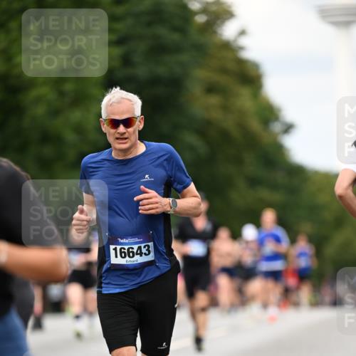 29.06.2025 - hella hamburg halbmarathon Dr. Thomas Lammeyer http://msf.ph/oto/8510253 29.06.2025 10:33:24 Kennedybrücke 1518, 1557, 2010, 3179, 3311, 3445, 3717, 4349, 4362, 4373, 4395, 5167, 5847, 6285, 6632, 7832, 8560, 9714, 10198, 11249, 11269 meine-sportfotos.de