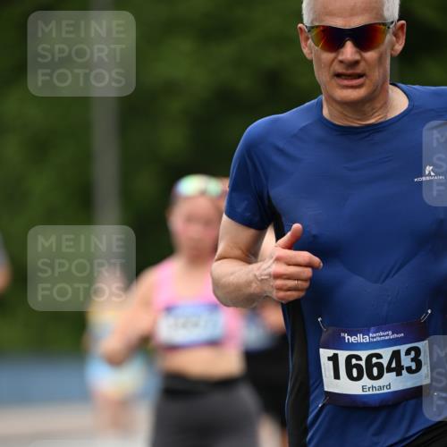 29.06.2025 - hella hamburg halbmarathon Dr. Thomas Lammeyer http://msf.ph/oto/8510274 29.06.2025 10:33:26 Kennedybrücke 1518, 1557, 1694, 2010, 3179, 3311, 3445, 3717, 4349, 4362, 4373, 4395, 5167, 5250, 5847, 6285, 6632, 7832, 8560, 9714, 10068, 10198, 11249, 11269, 11376 meine-sportfotos.de