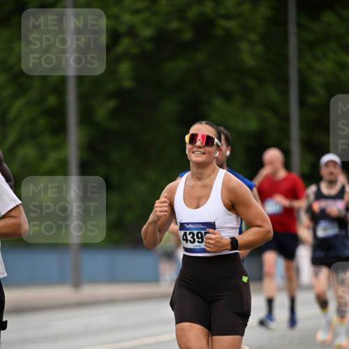 29.06.2025 - hella hamburg halbmarathon Dr. Thomas Lammeyer http://msf.ph/oto/8510332 29.06.2025 10:33:33 Kennedybrücke 1518, 1557, 1694, 2699, 3311, 3445, 3717, 4349, 4362, 4395, 4700, 5063, 5167, 5249, 5250, 6285, 6632, 7832, 8560, 9714, 10068, 10198, 11249, 11269, 11376 meine-sportfotos.de
