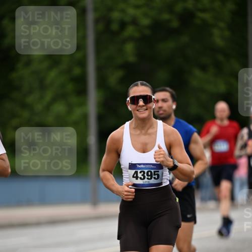 29.06.2025 - hella hamburg halbmarathon Dr. Thomas Lammeyer http://msf.ph/oto/8510340 29.06.2025 10:33:34 Kennedybrücke 1518, 1557, 1694, 2699, 3311, 3445, 3717, 4349, 4362, 4395, 4700, 5063, 5167, 5249, 5250, 6285, 6632, 7832, 8388, 8560, 9714, 10068, 10198, 11269, 11376 meine-sportfotos.de