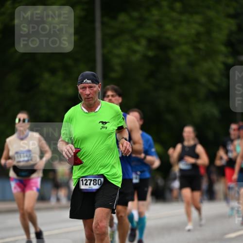29.06.2025 - hella hamburg halbmarathon Dr. Thomas Lammeyer http://msf.ph/oto/8510425 29.06.2025 10:33:42 Kennedybrücke 1518, 1694, 1869, 2699, 3311, 3613, 4362, 4395, 4700, 4982, 5063, 5249, 5250, 5322, 6285, 7832, 8388, 8560, 10068, 10162, 11269, 11376 meine-sportfotos.de