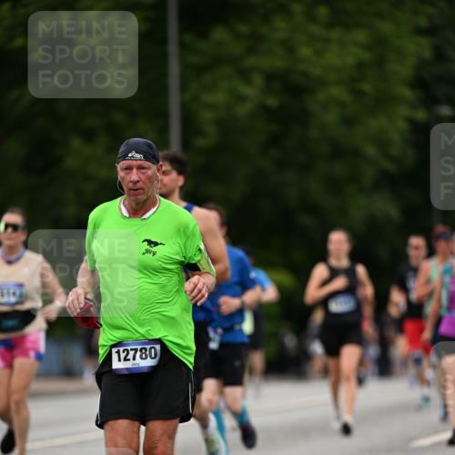 29.06.2025 - hella hamburg halbmarathon Dr. Thomas Lammeyer http://msf.ph/oto/8510431 29.06.2025 10:33:42 Kennedybrücke 1518, 1694, 1869, 2699, 3311, 3613, 4362, 4395, 4700, 4982, 5063, 5249, 5250, 5322, 6285, 7832, 8388, 8560, 10068, 10162, 11269, 11376 meine-sportfotos.de