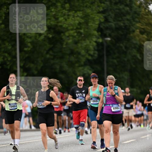29.06.2025 - hella hamburg halbmarathon Dr. Thomas Lammeyer http://msf.ph/oto/8510457 29.06.2025 10:33:44 Kennedybrücke 1518, 1694, 1869, 2699, 3311, 3613, 4362, 4395, 4700, 4982, 5063, 5249, 5250, 5322, 8388, 8560, 10068, 10162, 11269, 11376 meine-sportfotos.de