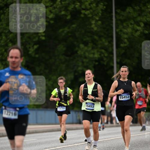 29.06.2025 - hella hamburg halbmarathon Dr. Thomas Lammeyer http://msf.ph/oto/8510463 29.06.2025 10:33:45 Kennedybrücke 1518, 1694, 1869, 2699, 3311, 3613, 4362, 4395, 4700, 4982, 5063, 5249, 5250, 5322, 8388, 8560, 10068, 10162, 11269, 11376 meine-sportfotos.de