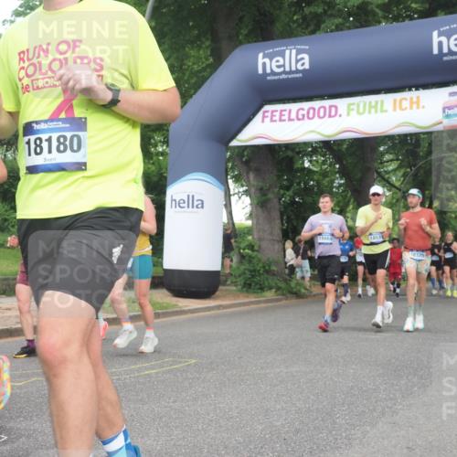 29.06.2025 - hella hamburg halbmarathon KatJ http://msf.ph/oto/8511899 29.06.2025 10:44:27 Zwischen KM18-KM19 1387, 2652, 2656, 3575, 4632, 5391, 6892, 7159 meine-sportfotos.de