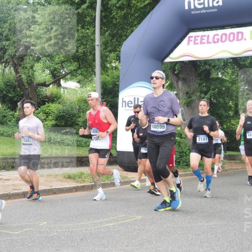 29.06.2025 - hella hamburg halbmarathon KatJ http://msf.ph/oto/8512011 29.06.2025 10:44:31 Zwischen KM18-KM19 1239, 1387, 2652, 2656, 3141, 4579, 6592 meine-sportfotos.de