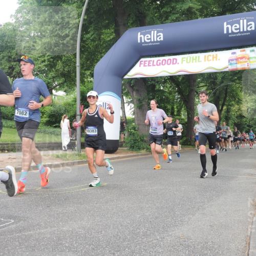 29.06.2025 - hella hamburg halbmarathon KatJ http://msf.ph/oto/8512349 29.06.2025 10:44:44 Zwischen KM18-KM19 2236, 2711, 7082, 7833 meine-sportfotos.de