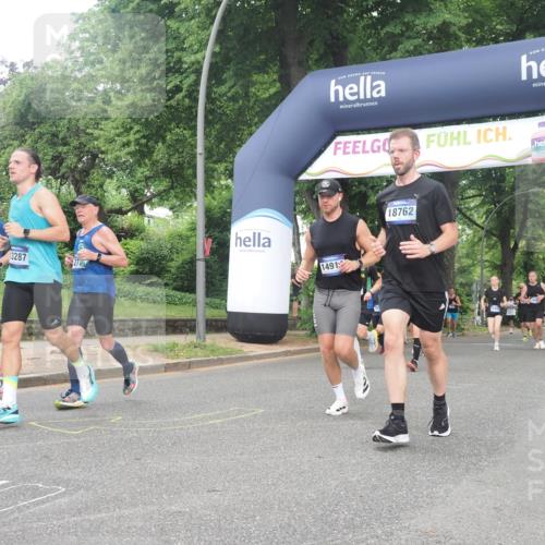 29.06.2025 - hella hamburg halbmarathon KatJ http://msf.ph/oto/8512769 29.06.2025 10:44:59 Zwischen KM18-KM19 1595, 2282, 2907, 3251, 4088, 5277, 5341, 6104, 6281, 6302 meine-sportfotos.de