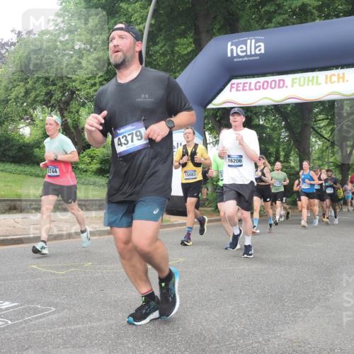 29.06.2025 - hella hamburg halbmarathon KatJ http://msf.ph/oto/8513067 29.06.2025 10:45:15 Zwischen KM18-KM19 4319, 4379, 4708, 6147, 6531, 8744 meine-sportfotos.de