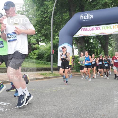 29.06.2025 - hella hamburg halbmarathon KatJ http://msf.ph/oto/8513131 29.06.2025 10:45:17 Zwischen KM18-KM19 1319, 4319, 4379, 4708, 5084, 6138, 6147, 6531, 8744 meine-sportfotos.de