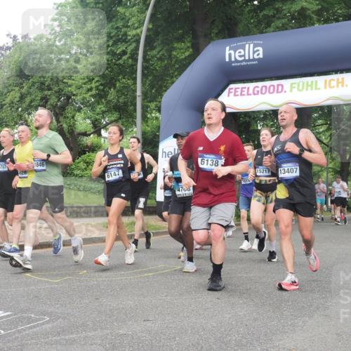29.06.2025 - hella hamburg halbmarathon KatJ http://msf.ph/oto/8513208 29.06.2025 10:45:19 Zwischen KM18-KM19 1319, 4379, 4708, 4767, 5084, 6138, 6147, 6531, 8744 meine-sportfotos.de