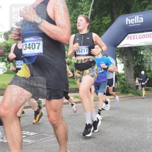 29.06.2025 - hella hamburg halbmarathon KatJ http://msf.ph/oto/8513240 29.06.2025 10:45:20 Zwischen KM18-KM19 1319, 4379, 4708, 4767, 5084, 6138, 6147, 8744 meine-sportfotos.de