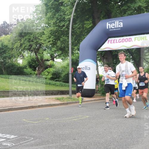 29.06.2025 - hella hamburg halbmarathon KatJ http://msf.ph/oto/8513319 29.06.2025 10:45:22 Zwischen KM18-KM19 1319, 4708, 4767, 5084, 6138, 6147, 7189, 8744 meine-sportfotos.de
