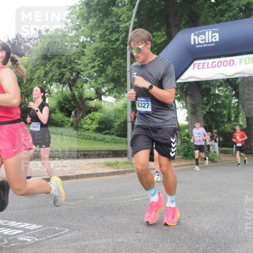 29.06.2025 - hella hamburg halbmarathon KatJ http://msf.ph/oto/8513473 29.06.2025 10:45:27 Zwischen KM18-KM19 1946, 1951, 2159, 7189 meine-sportfotos.de