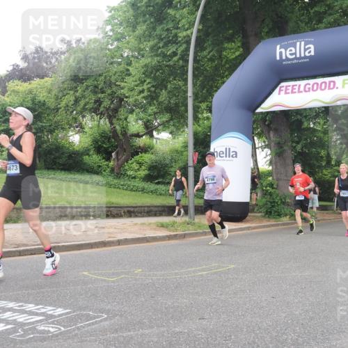 29.06.2025 - hella hamburg halbmarathon KatJ http://msf.ph/oto/8513510 29.06.2025 10:45:28 Zwischen KM18-KM19 1946, 1951, 2159, 4796, 7189 meine-sportfotos.de