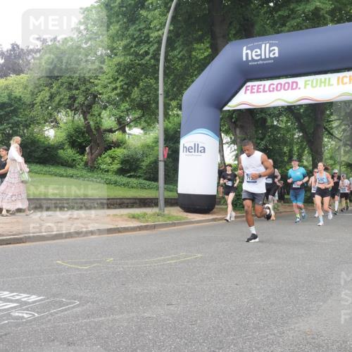 29.06.2025 - hella hamburg halbmarathon KatJ http://msf.ph/oto/8513566 29.06.2025 10:45:33 Zwischen KM18-KM19 1946, 1951, 2027, 4796, 5675, 6636, 7138 meine-sportfotos.de